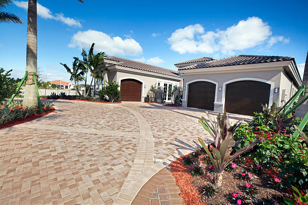 Best Driveway Paving Contractor  in Woodstock, IL